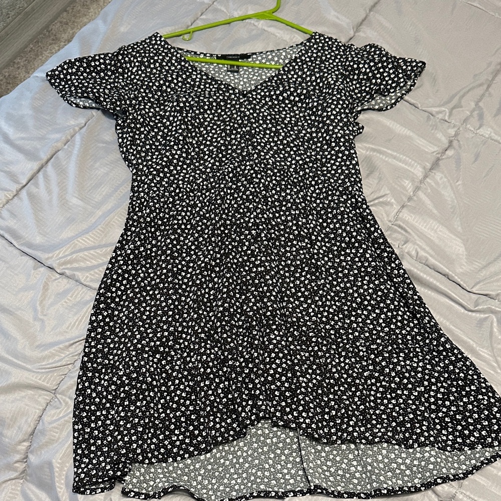 Forever 21 Black and White Floral Mini Dress
